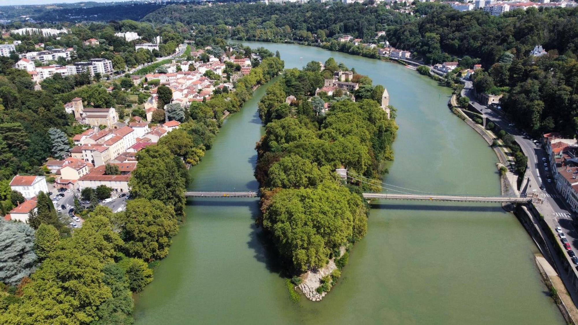 Maison d'hôtes Côté Saône Lione Esterno foto